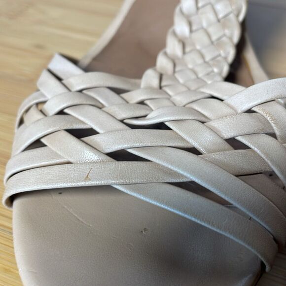 Clarks Artisan Women’s Ranae Monique Nude Leather T-Strap Sandals (Size: 7) - Picture 8 of 16